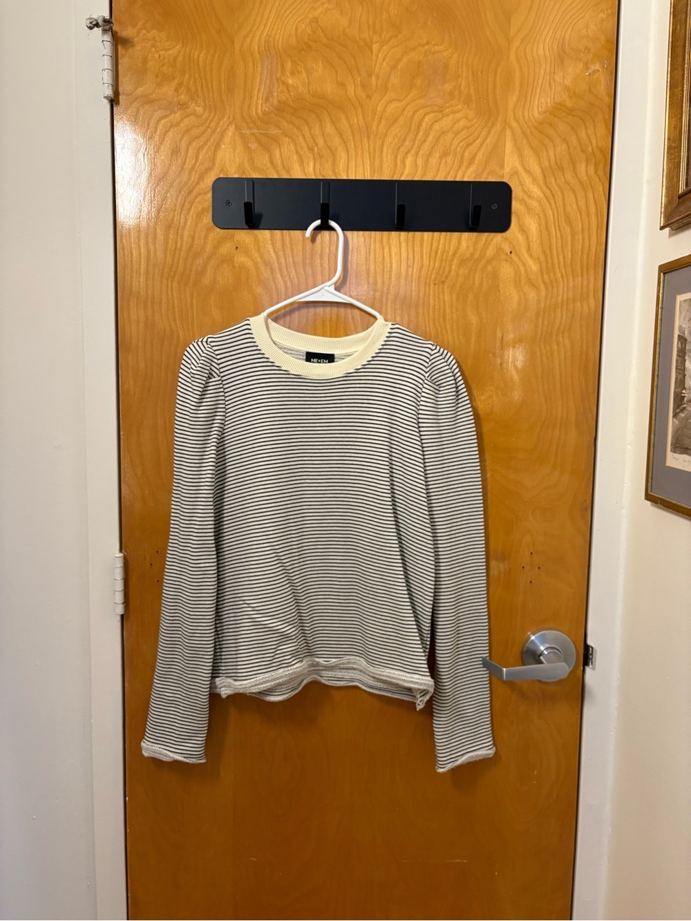 ME+EM Cream and Black Striped Puff-Sleeve Crewneck Sweater
